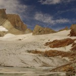 010 links am Eis entlang, dann  musste ich über den obersten Zipfel nach rechts zum Grat